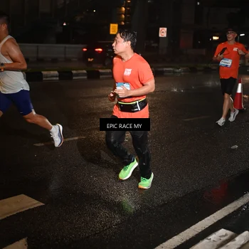 Runner Photo 7706027