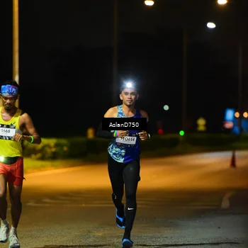 Runner Photo 7706034