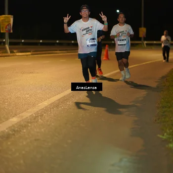 Runner Photo 7706040
