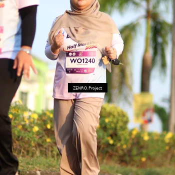 Runner Photo 7706045