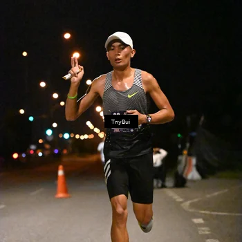 Runner Photo 7706046