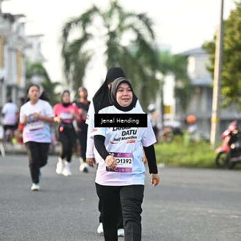 Runner Photo 7706050