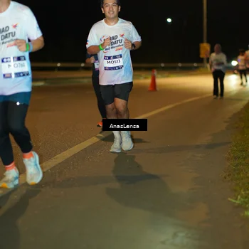 Runner Photo 7706055