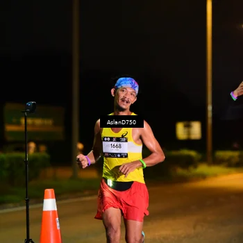 Runner Photo 7706060