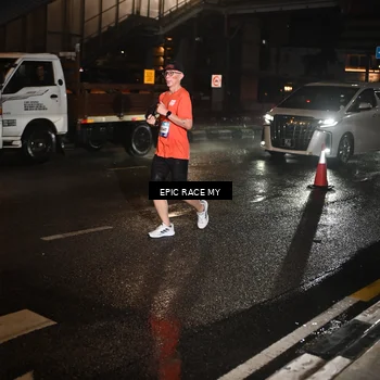 Runner Photo 7706076