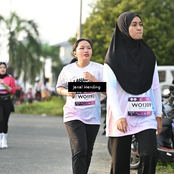 Runner Photo 7706077