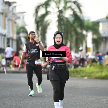 Runner Photo 7706091
