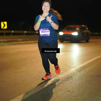 Runner Photo 7706094