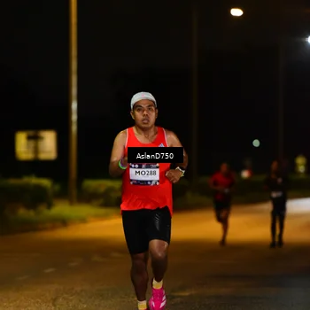 Runner Photo 7706106