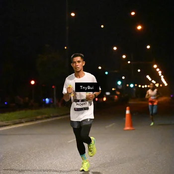 Runner Photo 7706115