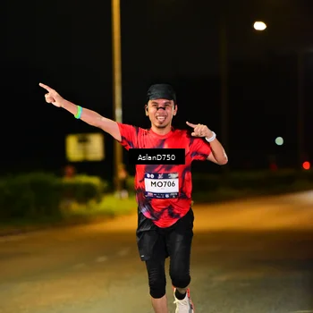 Runner Photo 7706123