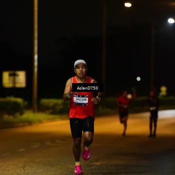 Runner Photo 7706132
