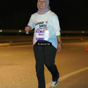 Runner Photo 7706133