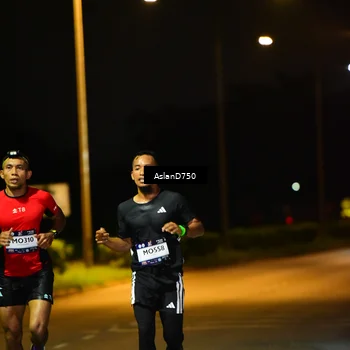 Runner Photo 7706144