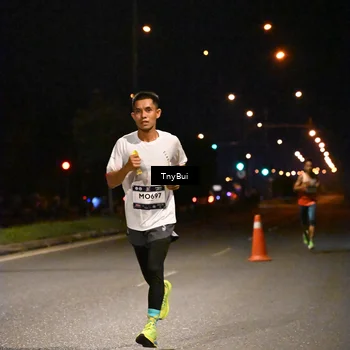 Runner Photo 7706157
