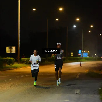 Runner Photo 7706158