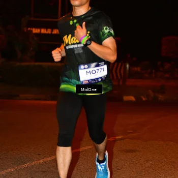 Runner Photo 7706163