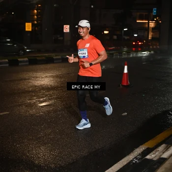 Runner Photo 7706166