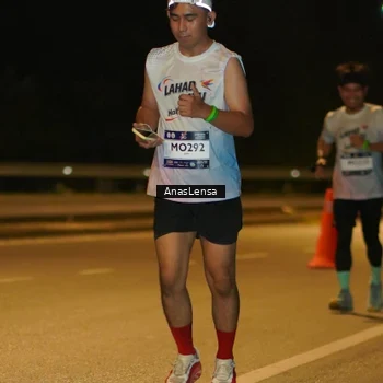 Runner Photo 7706168