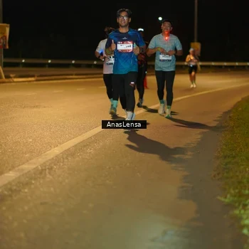 Runner Photo 7706190