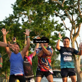 Runner Photo 7706204