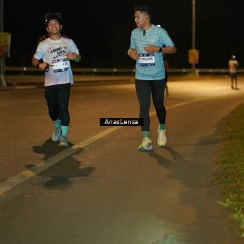Runner Photo 7706211
