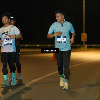 Runner Photo 7706220