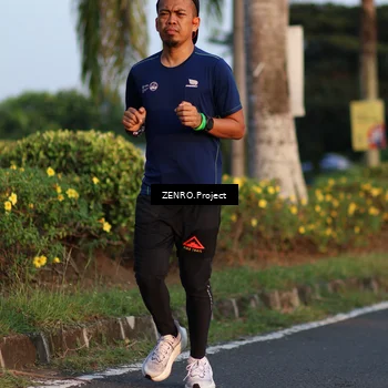 Runner Photo 7706224
