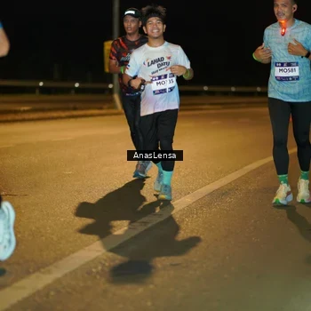 Runner Photo 7706227