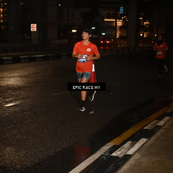 Runner Photo 7706231