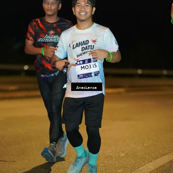 Runner Photo 7706236