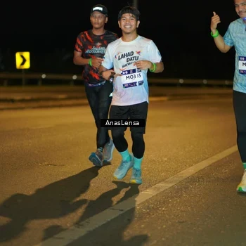 Runner Photo 7706242