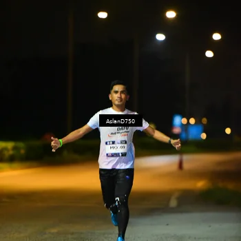 Runner Photo 7706246