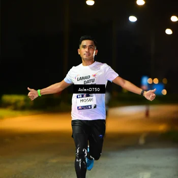 Runner Photo 7706253
