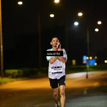 Runner Photo 7706258