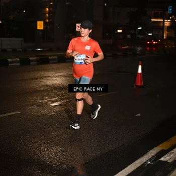 Runner Photo 7706263