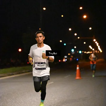 Runner Photo 7706264