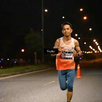 Runner Photo 7706277