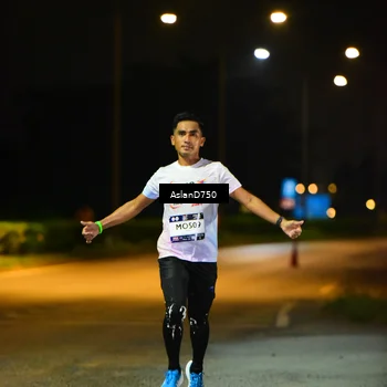 Runner Photo 7706287