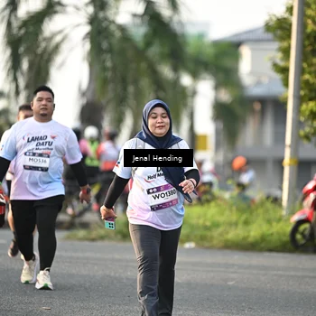 Runner Photo 7706290