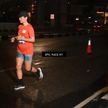 Runner Photo 7706300