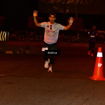 Runner Photo 7706304