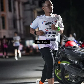 Runner Photo 7706307