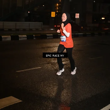 Runner Photo 7706308