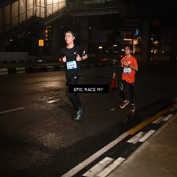 Runner Photo 7706342
