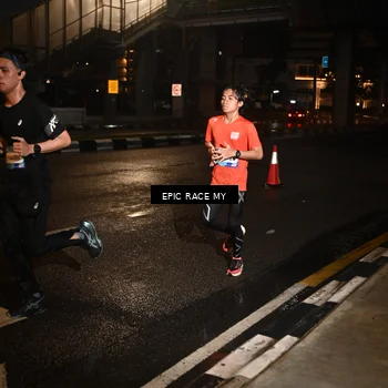 Runner Photo 7706366