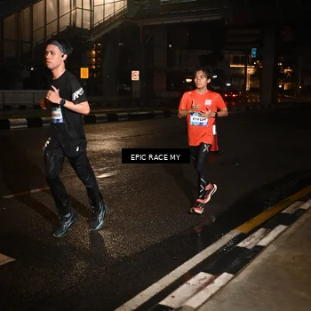 Runner Photo 7706375