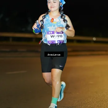 Runner Photo 7706376