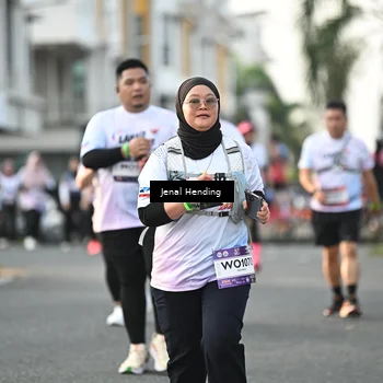 Runner Photo 7706378