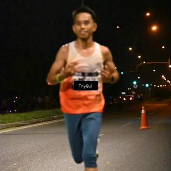 Runner Photo 7706379